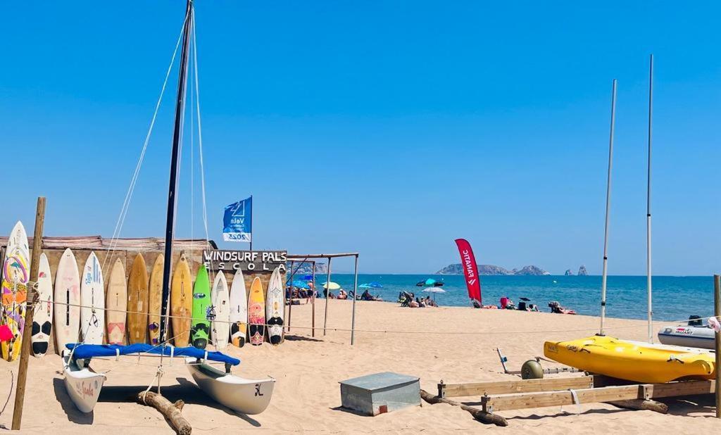 Precioso Apartamento En La Playa De Pals Con Piscina - Recinto Puig Sa Guilla Kültér fotó